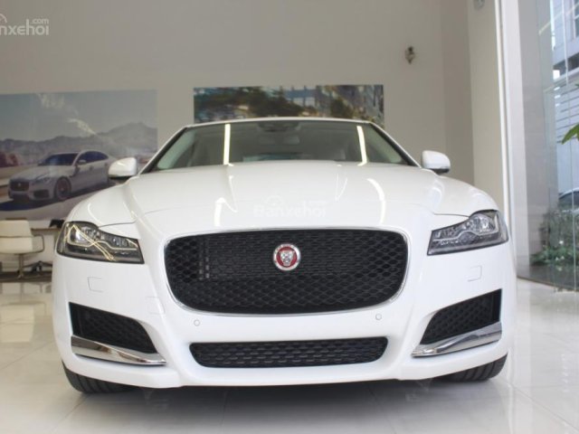 Bán xe Jaguar XF Prestige trắng, gọi 0918842662 để được ưu đãi lớn, tặng bảo dưỡng, bảo hành, xe giao ngay