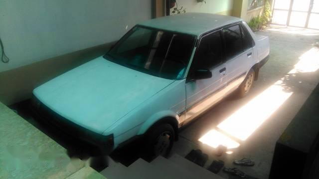 Bán xe cũ Toyota Corolla đời 1985, màu trắng