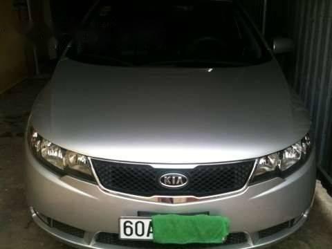 Bán xe cũ Kia Cerato đời 2010, màu bạc, nhập khẩu Hàn Quốc