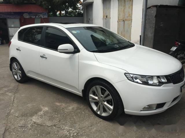 Bán xe cũ Kia Cerato 2011, màu trắng, giá tốt