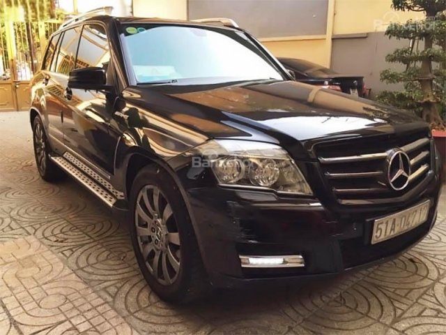 Cần bán Mercedes GLK 300 4Matic 2011, màu đen, nhập khẩu chính chủ