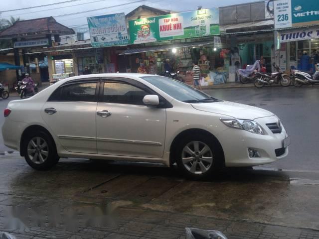 Cần bán Toyota Corolla Altis 2009, màu bạc, nhập khẩu nguyên chiếc