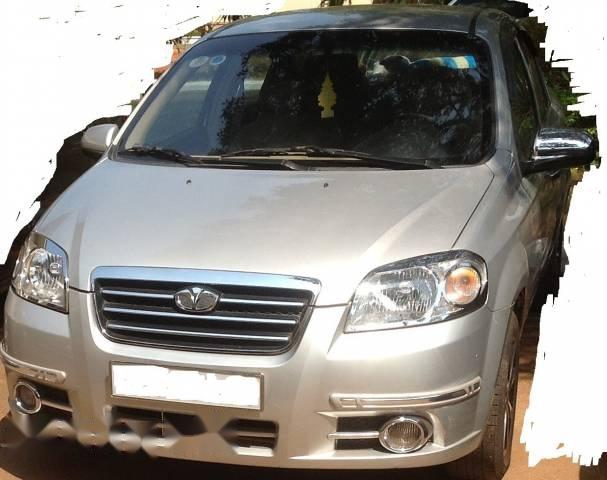 Cần bán Daewoo Gentra đời 2009, màu bạc