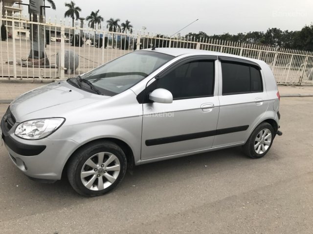 Bán Hyundai Getz đời 2011, màu bạc, nhập khẩu nguyên chiếc xe gia đình, 282 triệu