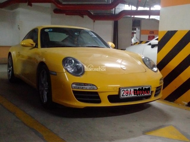 Cần bán xe thể thao Porsche 911 Carrera màu vàng rất đẹp đời 2008 2tỷ 600tr