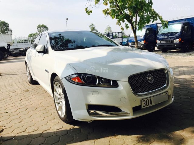 Chính chủ bán Jaguar XF - cũ - xe nhập khẩu, trắng đẹp như mới