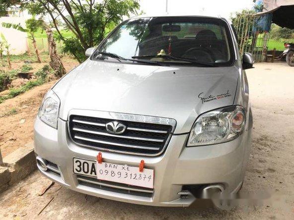 Bán ô tô chính chủ Daewoo Gentra MT đời 2007, màu bạc, giá tốt