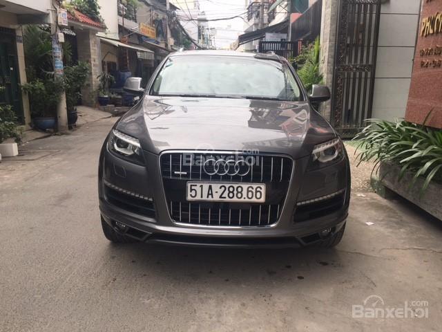 Bán xe Audi Q7 Quattro 3.0 