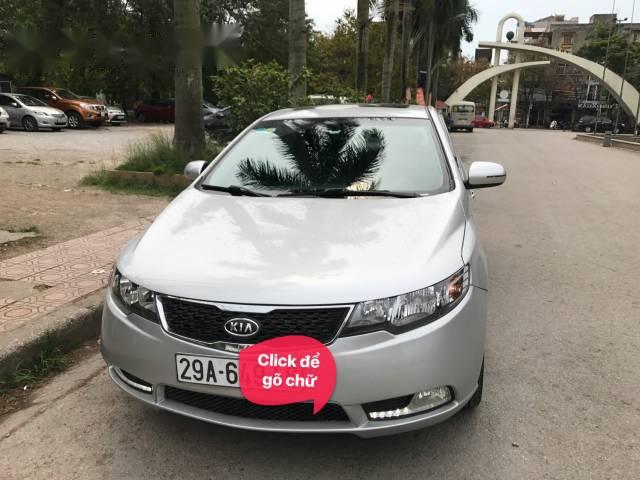 Bán xe Kia Forte năm 2013, màu bạc  