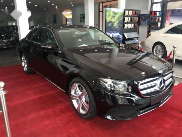 Bán Mercedes E250 2017, mới 100%