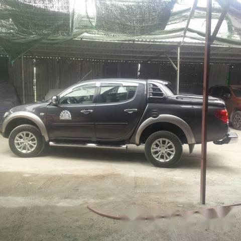 Cần bán lại xe Mitsubishi Triton đời 2015, giá tốt