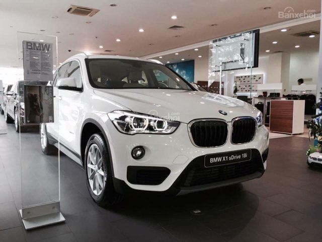 Bán xe BMW X1 sDrive18i 2017, màu trắng, nhập khẩu chính hãng