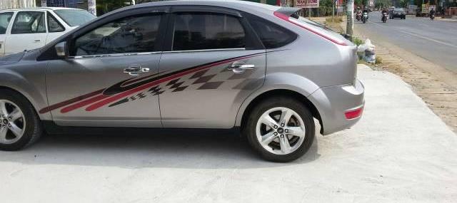 Bán xe Ford Focus đời 2011, màu xám