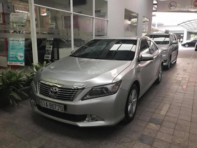 Bán Toyota Camry 2.5 Q đời 2014, màu bạc xe gia đình 