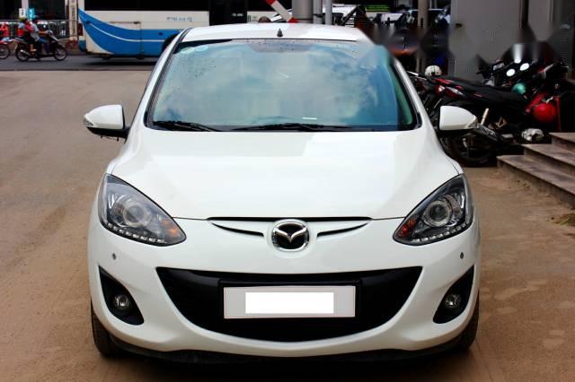 Bán Mazda 2 S 1.5AT đời 2013, màu trắng số tự động 