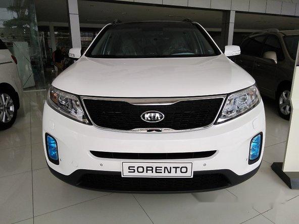 Bán Kia Sorento DAT AT sản xuất 2017, màu trắng