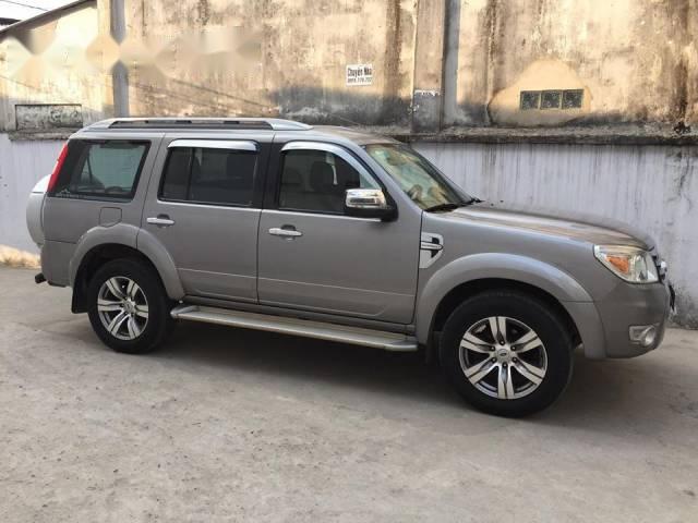 Nhà cần bán xe Ford Everest Limited 2012, màu xám, số tự động