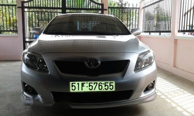 Cần bán Toyota Corolla Altis 2.0 Sx 12/2009, số tự động, màu bạc