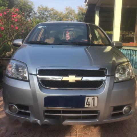 Cần bán xe Chevrolet Aveo đời 2013, màu bạc