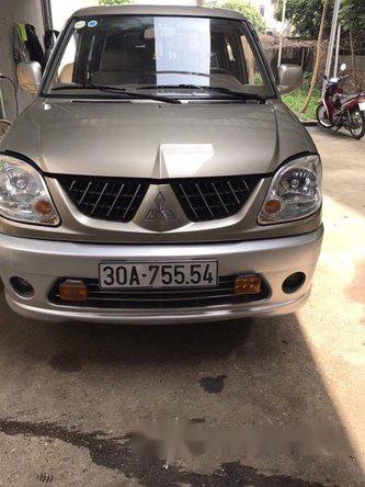 Bán Mitsubishi Jolie đời 2005, màu vàng số sàn