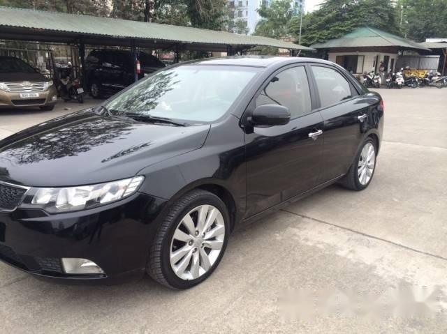 Gia đình cần bán xe Kia Cerato đời 2011, giá tốt