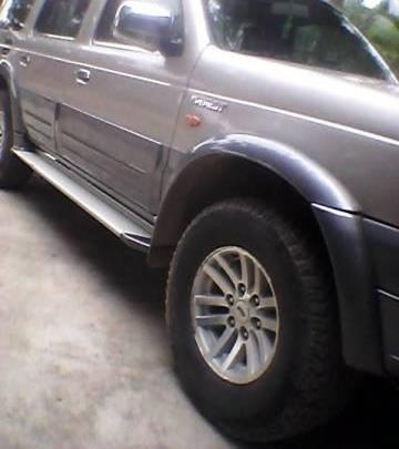 Chính chủ bán xe Ford Everest đời 2005, giá tốt