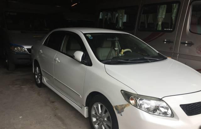 Bán xe cũ Toyota Corolla altis đời 2009, màu trắng, 520tr