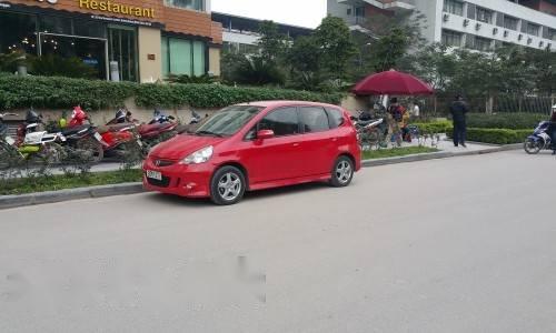 Cần bán Honda Jazz đời 2008 chính chủ, giá chỉ 350 triệu