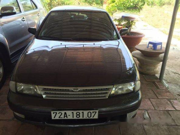 Bán xe Nissan Bluebird đời 1997, màu đen, giá tốt