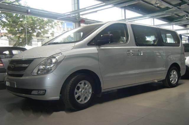 Bán xe Hyundai Starex 2017, giá tốt