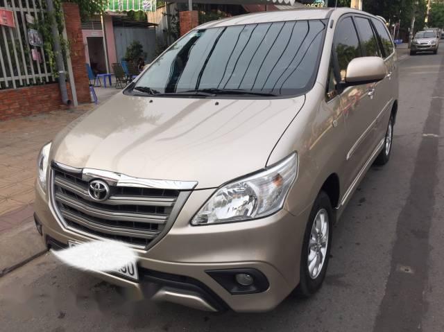 Bán Toyota Innova E 2.0MT, số sàn, sản xuất 2015