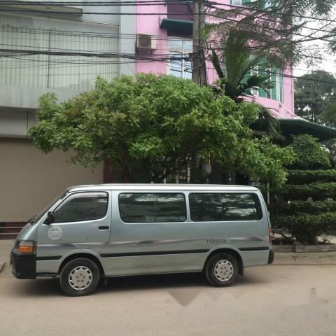 Cần bán lại xe Toyota Hiace 2001, giá tốt