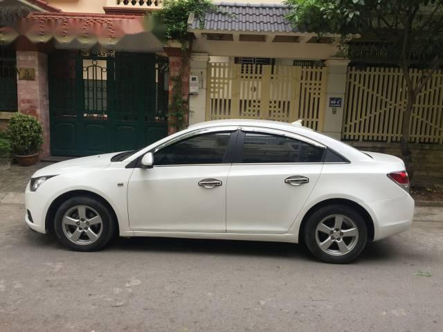 Chính chủ bán xe Cherolet Cruze 1.6 2014, bản full