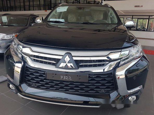 Mitsubishi Trung Thượng Hà Nội bán Mitsubishi Pajero Sport năm 2017, màu đen