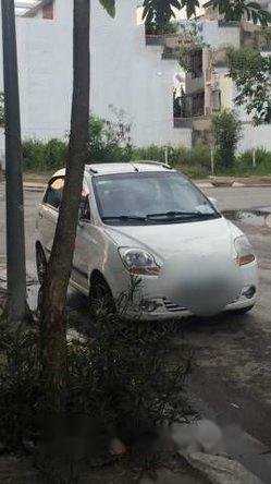 Cần bán xe Chevrolet Spark AT đời 2009, màu trắng giá cạnh tranh