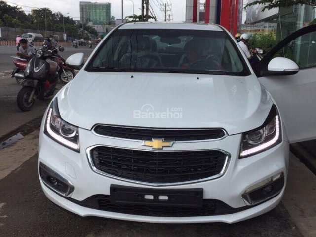 Bán Cruze hỗ trợ 90%, khuyến mãi lên tới 60 triệu kèm theo quà tặng ưu đãi và nhiều chương trình khác