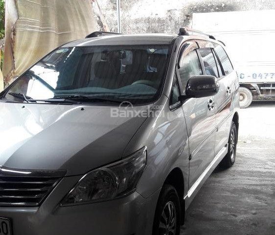 Bán Toyota Innova J đời 2008, màu bạc