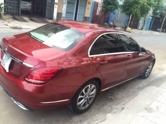 Bán xe Mercedes C200 đời 2015, màu đỏ