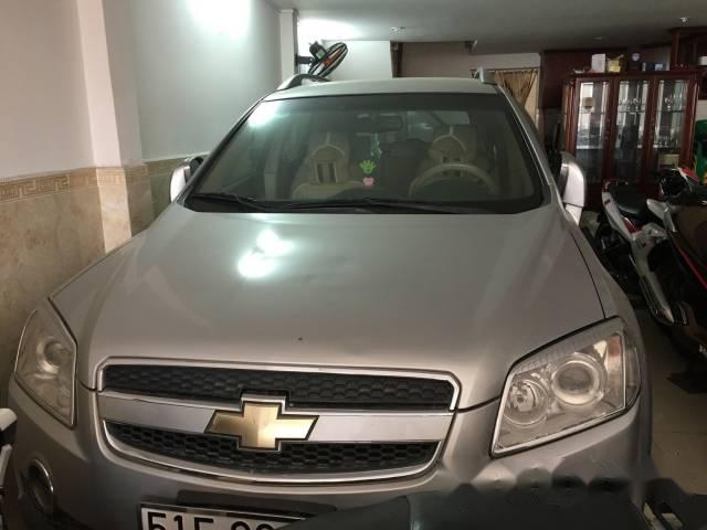 Gia đình cần bán xe Chevrolet Captiva 2009, nhà đang sử dụng kỹ