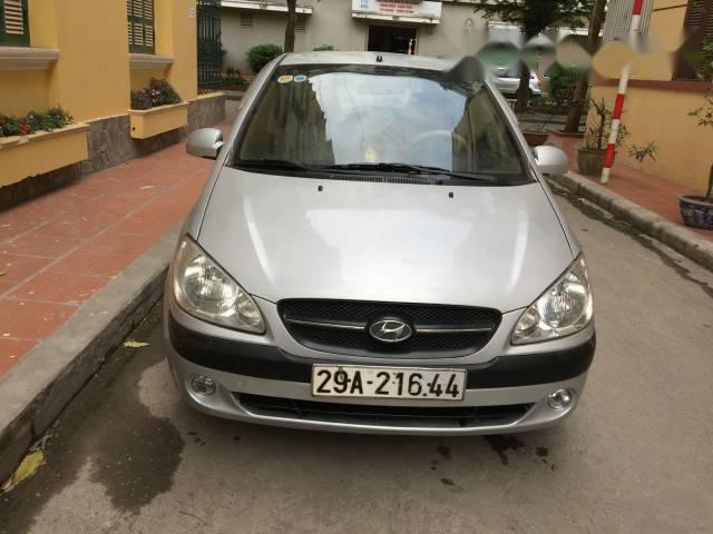 Cần bán xe Hyundai Getz sản xuất năm 2010, đăng ký 2011 bản đủ