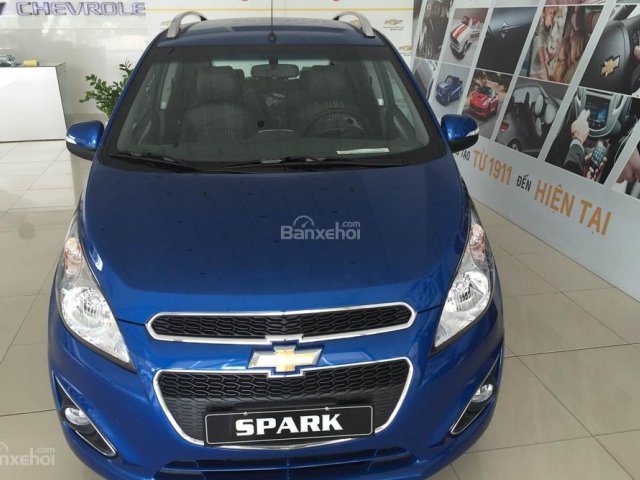 Chevrolet Spark LT 1.2L màu xanh dương 5 chỗ, hỗ trợ vay ngân hàng lên đến 100% - LH: 0945.307.489 Huyền