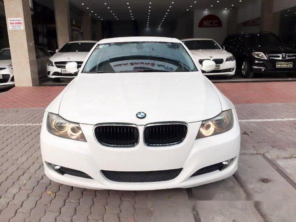 Bán BMW 3 Series 320i năm 2009, màu trắng, nhập khẩu  