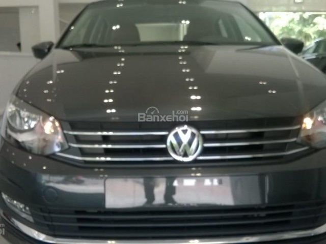 Xe nhập Volkswagen Polo Hacthback, màu xám (ghi), hổ trợ trả góp 80%. LH Hương: 0902.608.293