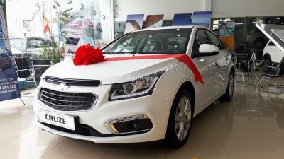 Bán Chevrolet Cruze LT 1.6L 2017, hỗ trợ vay 95%, không cần chứng minh thu nhập, thủ tục nhanh, có xe giao ngay