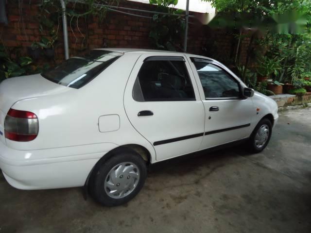 Bán Fiat Siena đời 2003, màu trắng xe gia đình, giá tốt