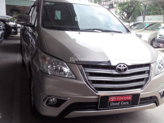 Bán Toyota Innova V sản xuất 2014, màu bạc, giá chỉ 750 triệu