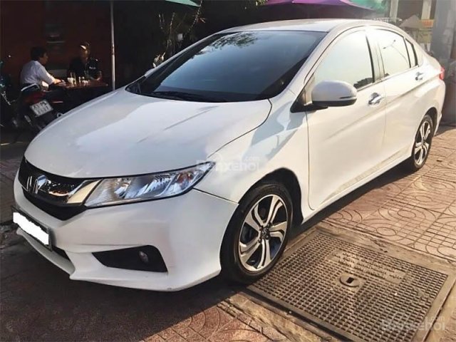 Bán xe cũ Honda City 1.5 CVT sản xuất 2015, màu trắng, 558tr