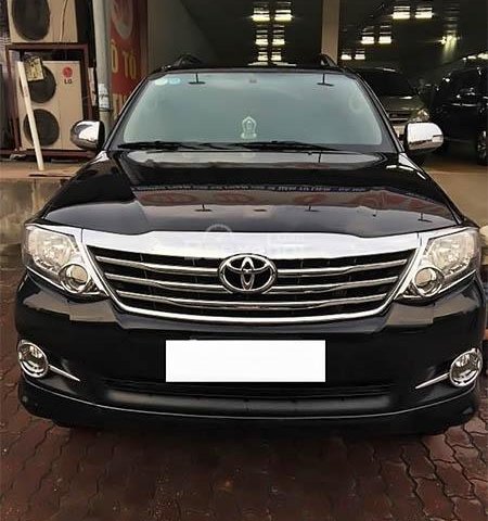 Bán Toyota Fortuner 2.7V đời 2016, màu đen đẹp như mới