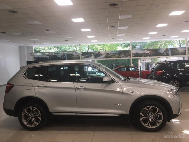 Bán BMW X3 xDrive20i 2017 (bản mới nhất), màu bạc, nhập khẩu, giá rẻ nhất, giao xe ngay