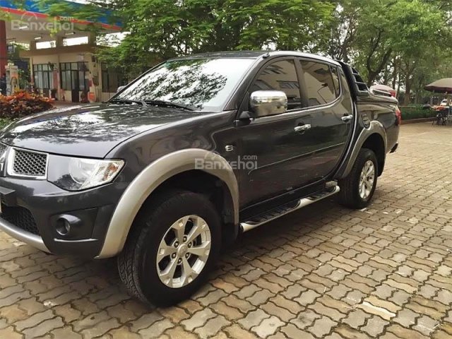 Xe Mitsubishi Triton 4x4MT đời 2014, màu xám, xe nhập số tự động, giá 465tr